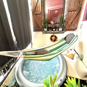Appartement Le Cocon De La Chaine Des Puys & Spa Terrasse, Aubière